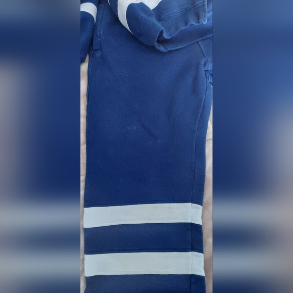 Toronto Maple leafs Sweat Suit - Picture 6 of 6